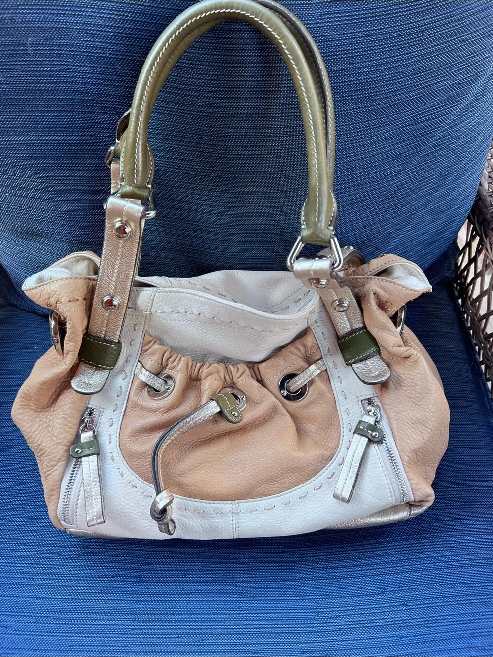 B Makowsky Lisbon Hobo Shoulder Bag Multicolor Leather Cream Tan Gold Slouchy